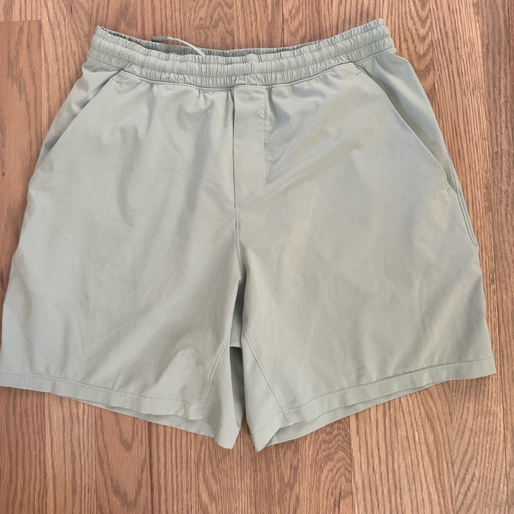 Men’s Lululemon shorts 7” mint green